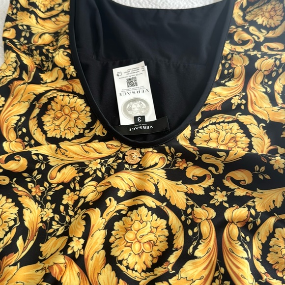 VERSACE BAROCCO ONE-PIECE SWIMSUIT, Size 3 36UK, $675 - Picture 9 of 12